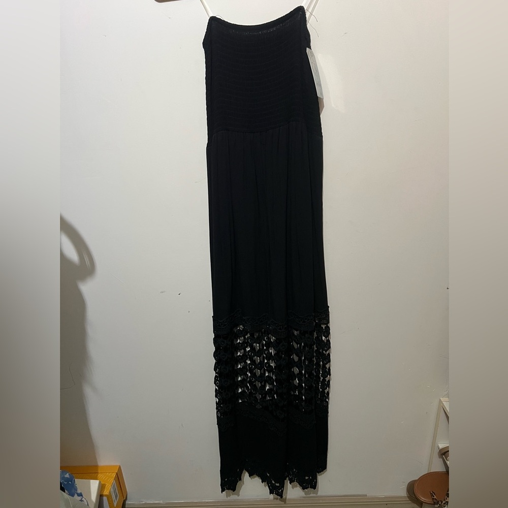 Justify NWT Black Strapless midi dress
